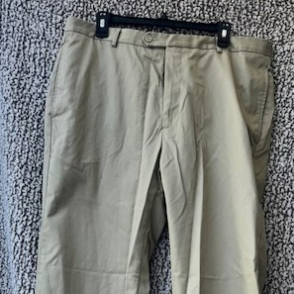 DANIEL CREMIEUX Men's Khaki Pants
